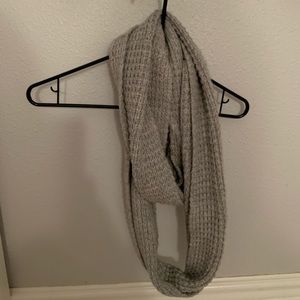 Infinity scarf